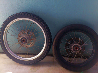 フロントホイール交換終了 フロントホイール交換終了